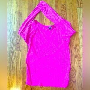 Express boat neck long sleeve pink top, offers a Super Cozy and comfortable fit😍